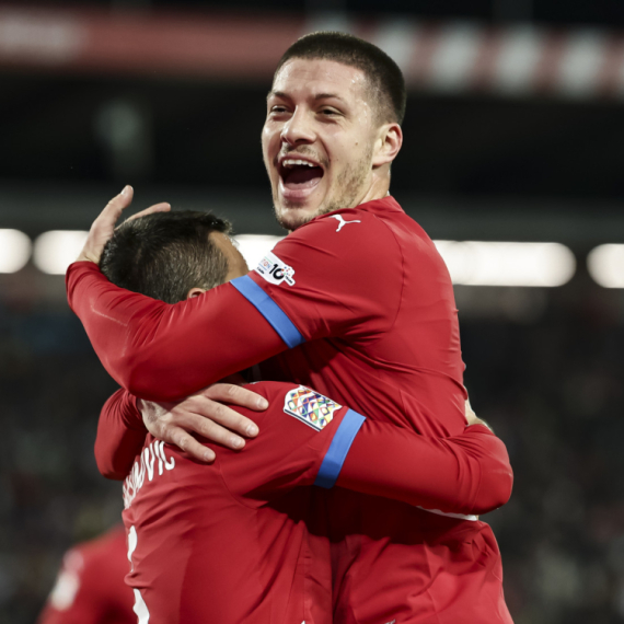 Poklon gol kojim je Srbija povela na Marakani! VIDEO