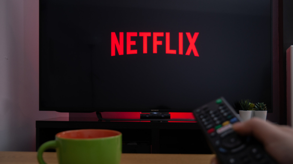 Netflix sprema novu blokadu: Svaki nalog u kući moraće da ima svoj imejl?