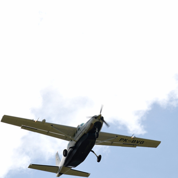 Dva dana preživljavali u divljini: Spaseni piloti nestalog aviona