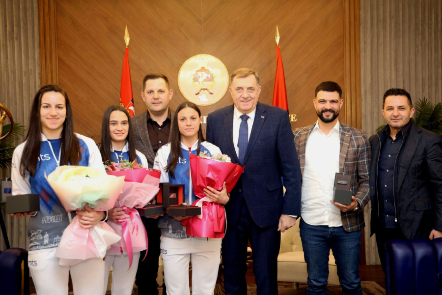 Sara Ćirković boksuje za profesionalnu šampionku sveta u Banjaluci