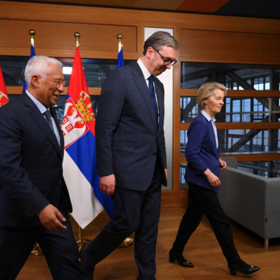 Važan sastanak; Vučić: Počastvovan što sam imao priliku da razgovaram sa dvoje najvažnijih lidera EU FOTO