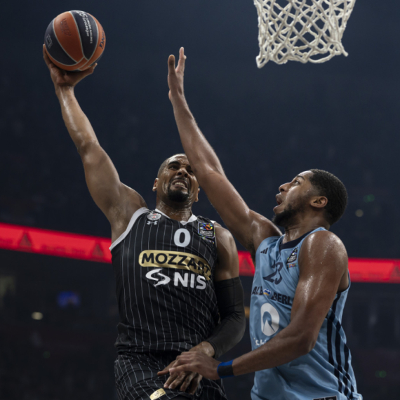 Dejvis "zatrpao" koš Albe; Partizan i dalje u igri za plej-of!; "Ovo je način"