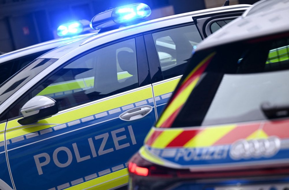 Nemački policajci u električnim automobilima: Gube vreme na punjačima, dok kriminalci beže
