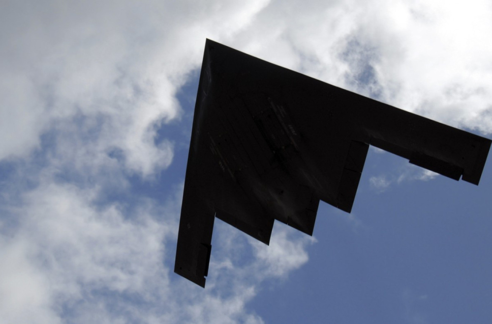 Američka smrtonosna flota aviona nosi 125 tona bombi; Tramp priprema žestok napad?