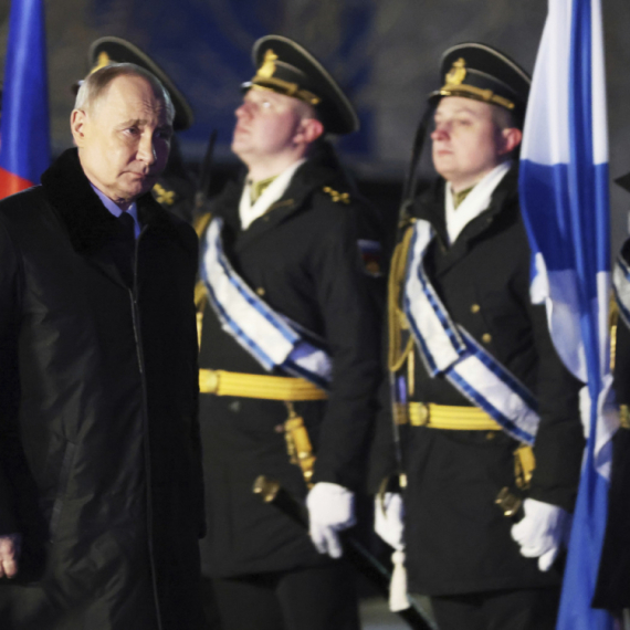 Veleobrt: Poslati su; "Malo više batine za Putina, molimo"