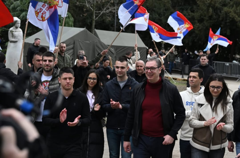 Vučić sa studentima: Država je uz vas, vratićemo normalan život u Srbiju; Odgovaraće nadležnim organima FOTO