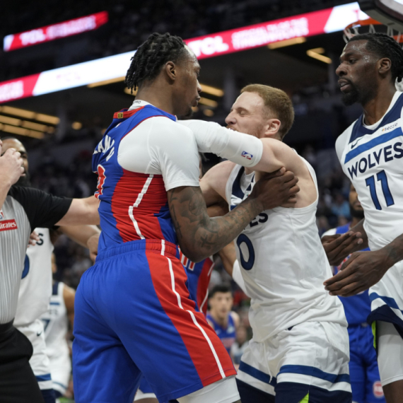 Skandal: Velika tuča u NBA – sedmorica isključena VIDEO