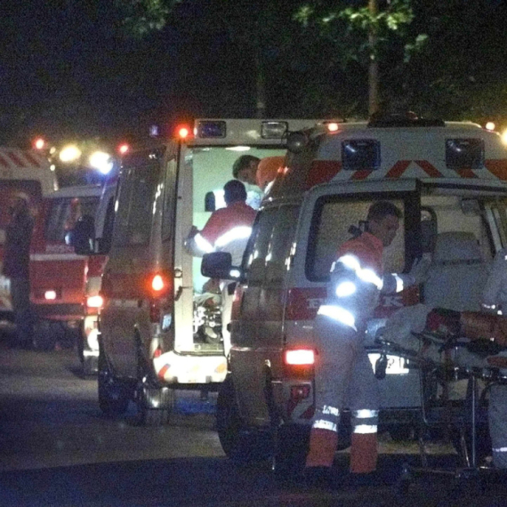Hitna pomoć: Majka i ćerka oborene kao pešaci na Banovom brdu