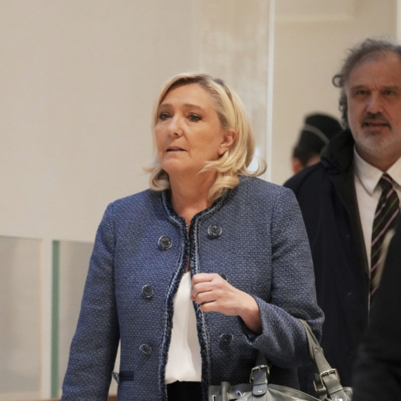 Stravične pretnje; Nova hapšenja zbog Le Pen