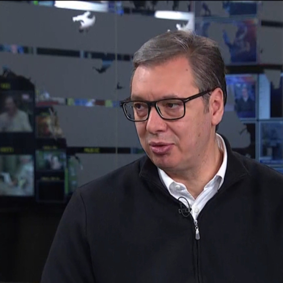 Vučić: "Srbija ima najveće plate u svojoj istoriji"