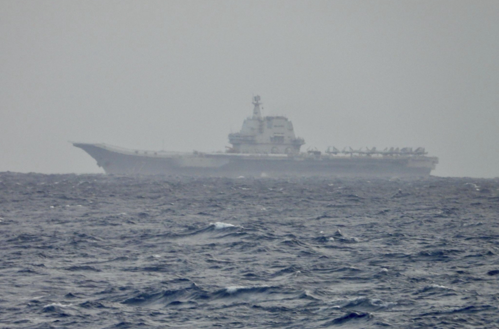 19 warships armed to the teeth are already circling... PHOTO/VIDEO