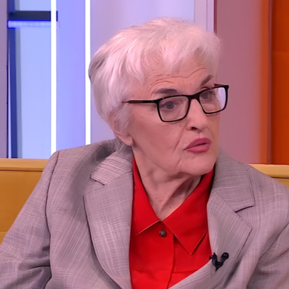 Olivera je pobedila i lupus i rak jednjaka, a onda u 79. pronašla ljubav i udala se VIDEO