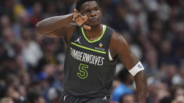 NBA liga kaznila Edvardsa: "Moj k**** je veći od tvog" VIDEO