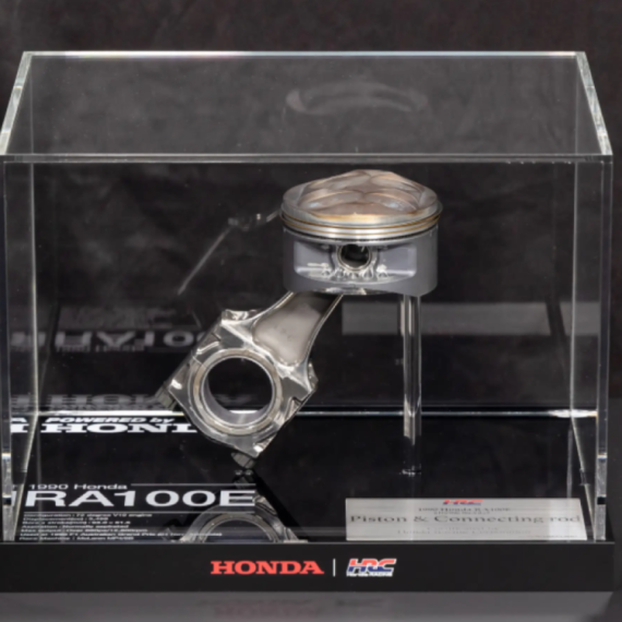 Honda vam prodaje delove F1 bolida Airtona Sene VIDEO