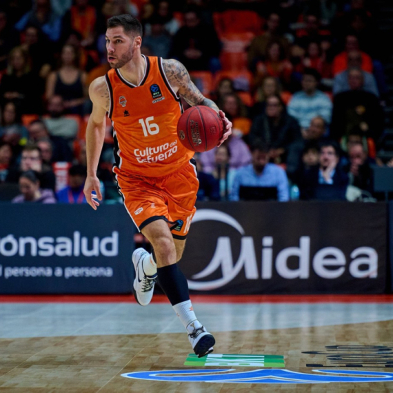 Hapoel u finalu Evrokupa – Foster srušio Valensiju u poslednjoj sekundi VIDEO