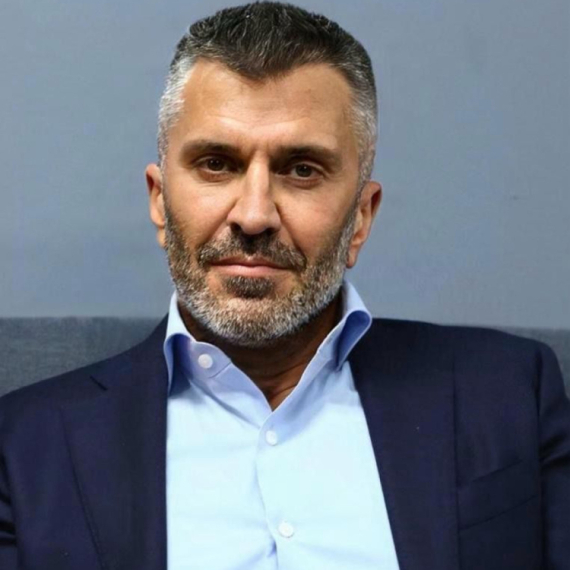 Đorđević: Ko su pravi režiseri protestnih predstava?