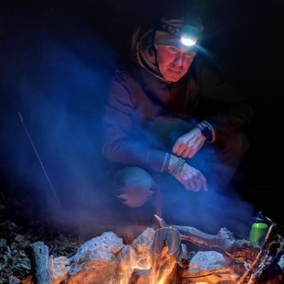 Uči Srbe i Crnogorce kako da prežive:  Ruski neustrašivi avanturista oduševljen našim narodom FOTO