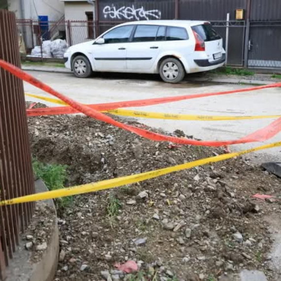 Obećano —  ispunjeno: Intenzivirani radovi na saniranju raskopanih rupa u gradu FOTO