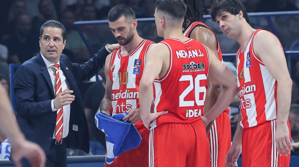 Navijači Zvezde šalju poruku preko B92.sporta – samo dvojica vrlo dobri, ima i za popravni