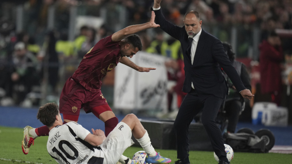 Derbi bez pobednika: Svilar i Roma odoleli Juventusu i zamenjenom Vlahoviću