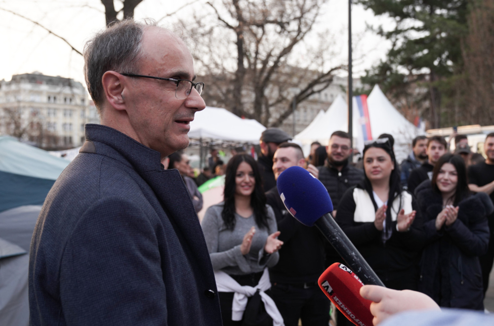 Premijer Macut sa rektorom Đokićem: Sastanku prisustvovao i ministar Dejan Vuk Stanković