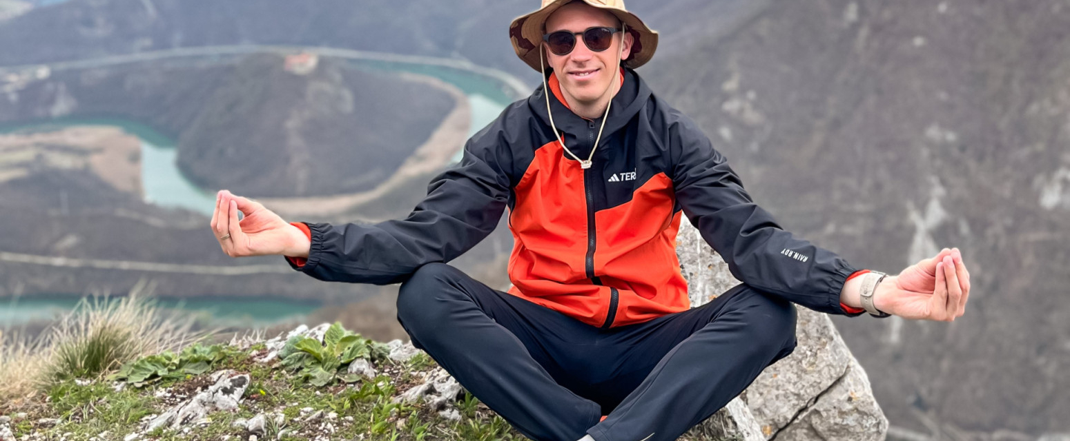 Ovo je jedna od najopasnijih planinarskih staza u Srbiji, a hrabri Uroš osmelio se da je prepešači FOTO