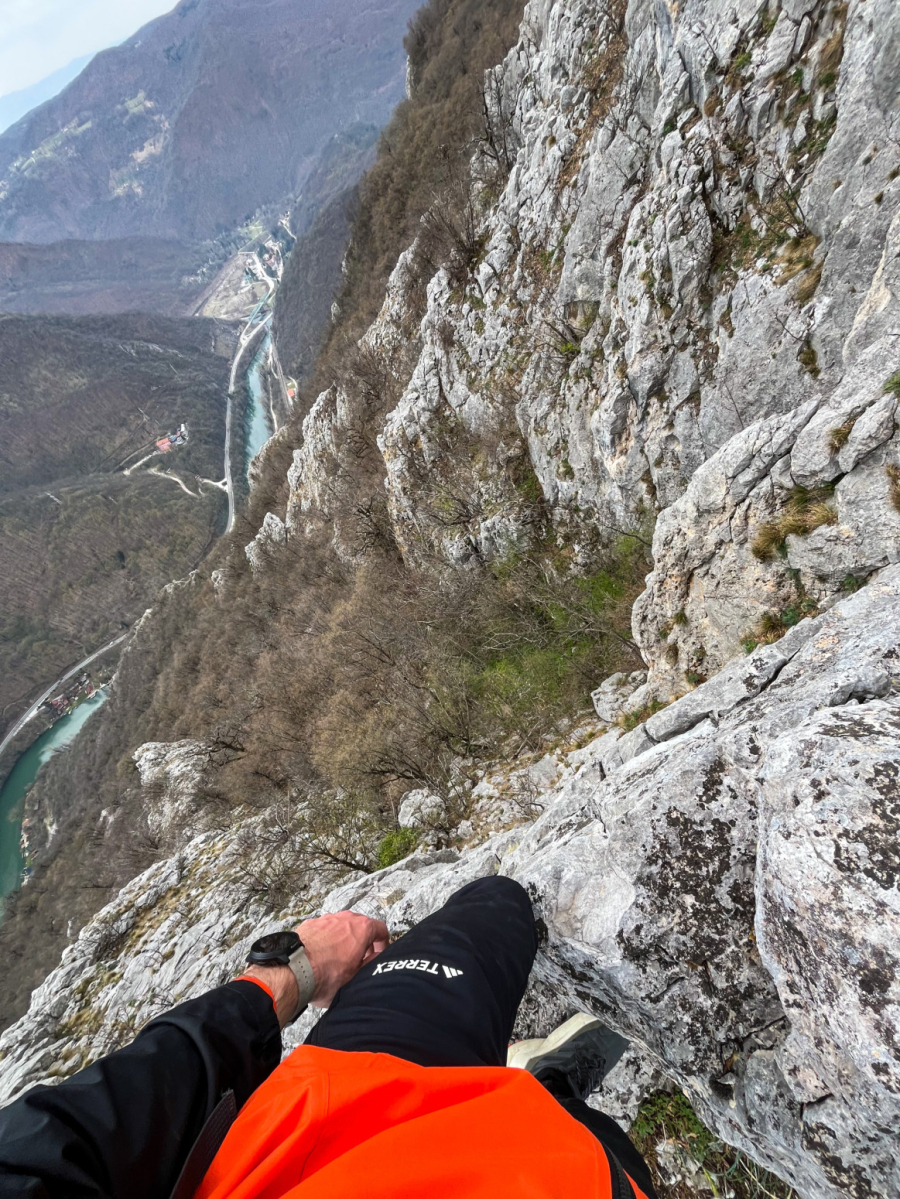 Ovo je jedna od najopasnijih planinarskih staza u Srbiji, a hrabri Uroš osmelio se da je prepešači FOTO