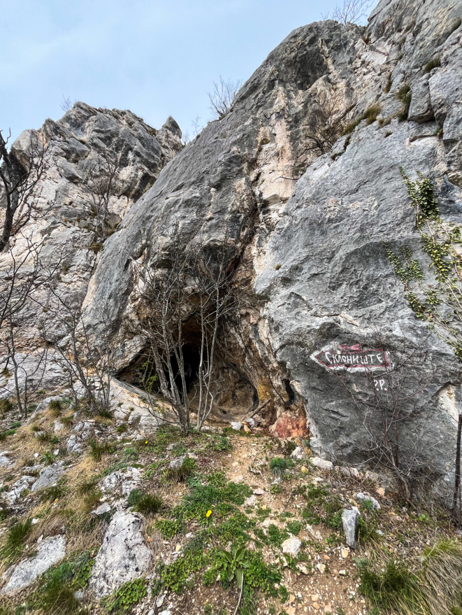 Ovo je jedna od najopasnijih planinarskih staza u Srbiji, a hrabri Uroš osmelio se da je prepešači FOTO