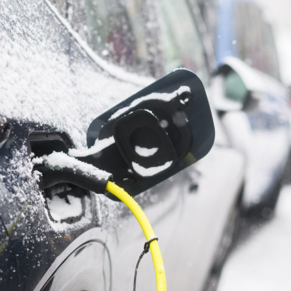 Stiže zima: Kako da održavate svoj električni automobil