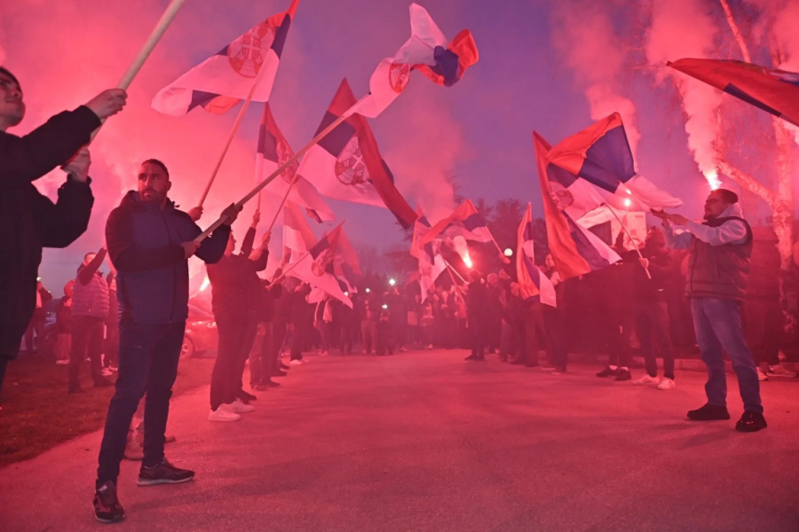 Serbs from KiM walk towards Belgrade for the fourth day: Gathered around the cross, they sent a strong message
