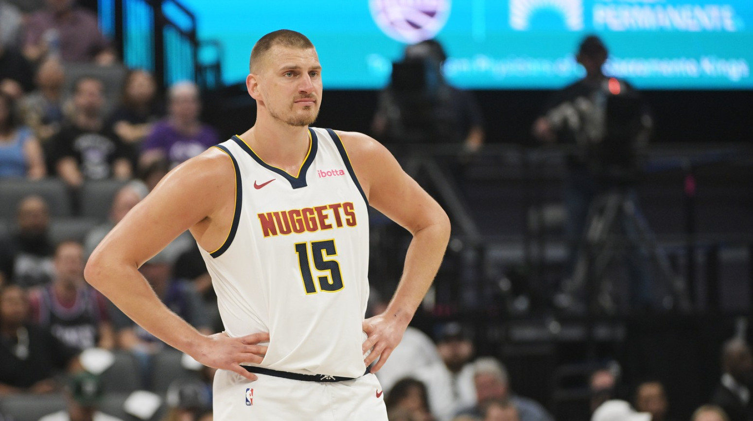 Jokić držao tablu – saigrači i glavni trener ćutke slušali VIDEO