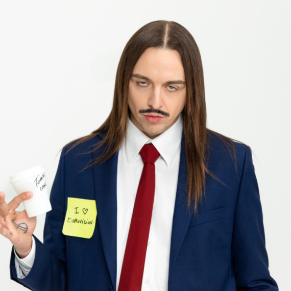 ESTONIJA: Tommy Cash – Espresso Macchiato