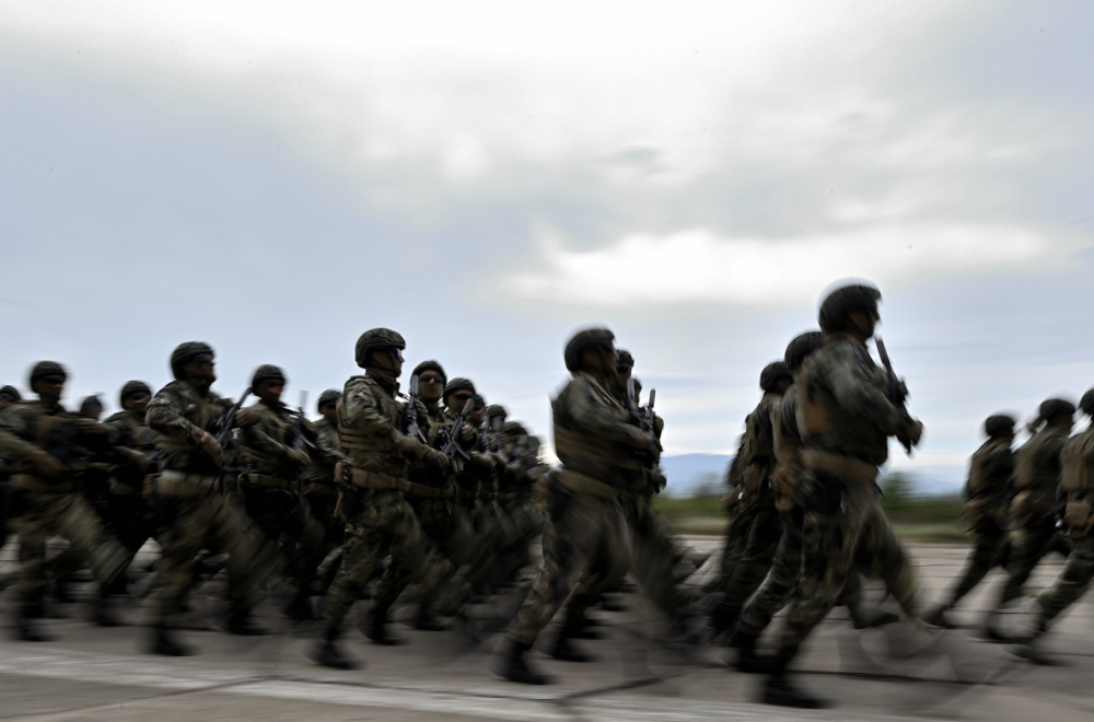 Masovna mobilizacija u komšiluku; Da se odazovu muškarci od 18 do 65 godina