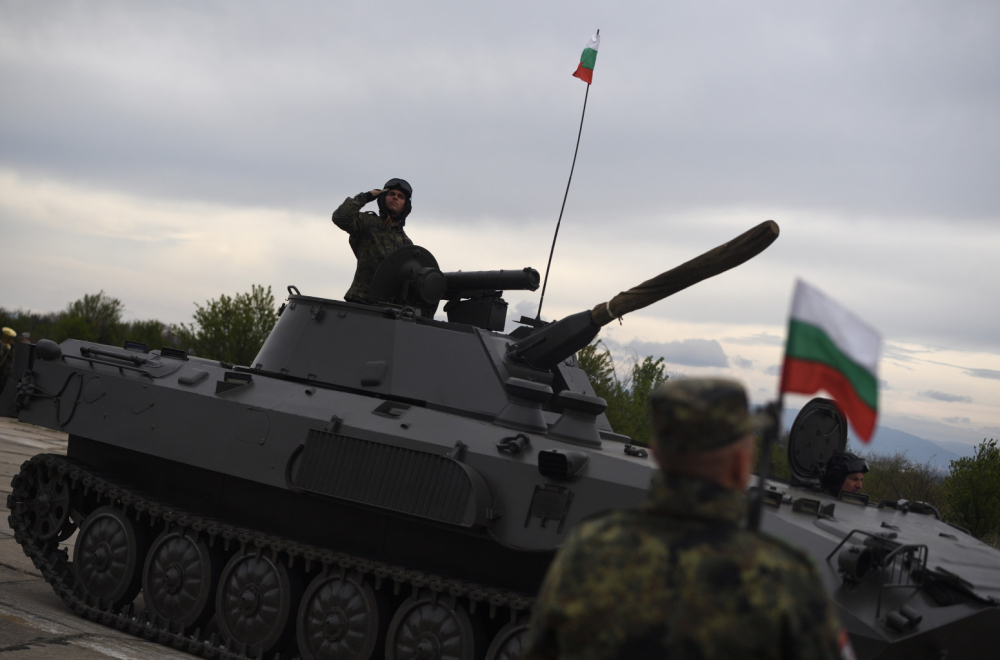 Masovna mobilizacija u komšiluku; Da se odazovu muškarci od 18 do 65 godina
