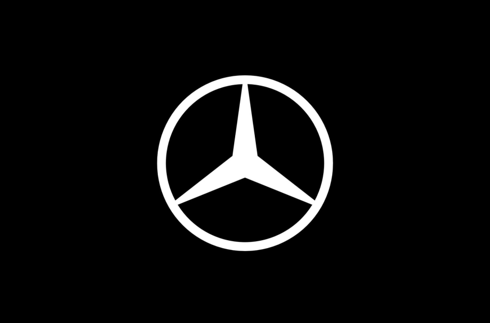 Mercedes u tajnosti promenio logo