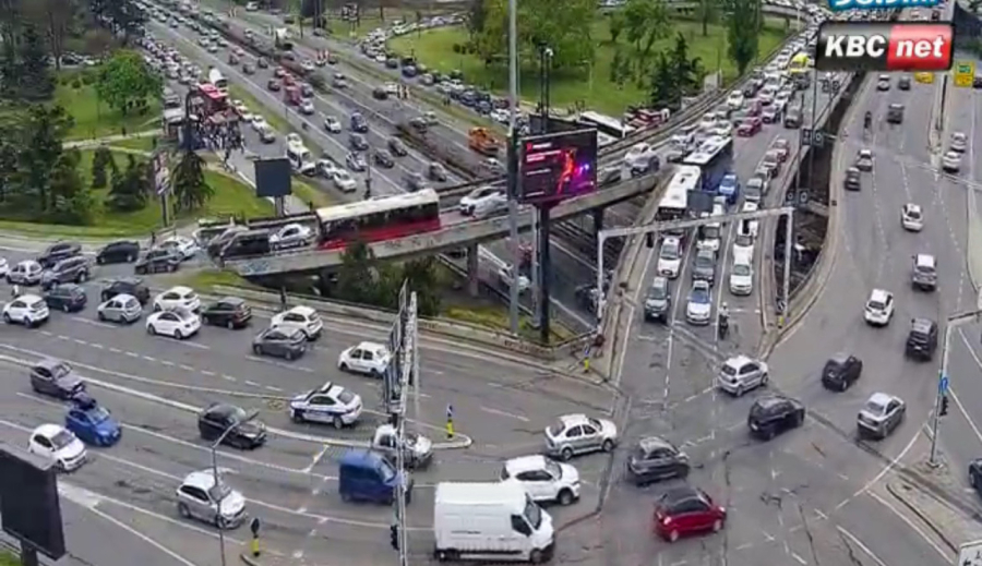 Total standstill: Cars do not move on Autokomanda; It