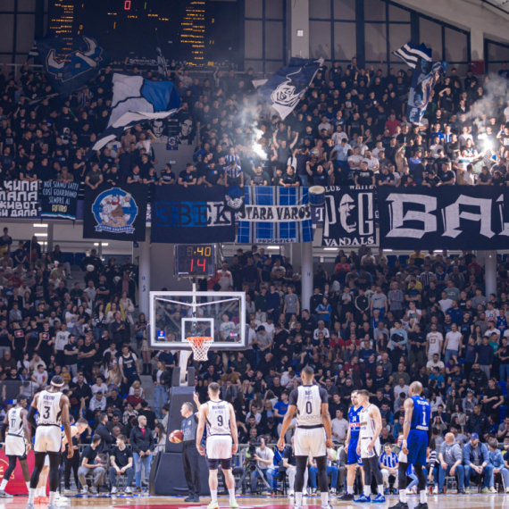 Navijači Budućnosti prozvali Partizan: "Isti su kao i Zvezda"