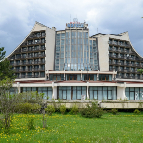 Bivši simbol Jugoslavije hit na društvenim mrežama: Zavirite u čuveni napušteni hotel FOTO/VIDEO