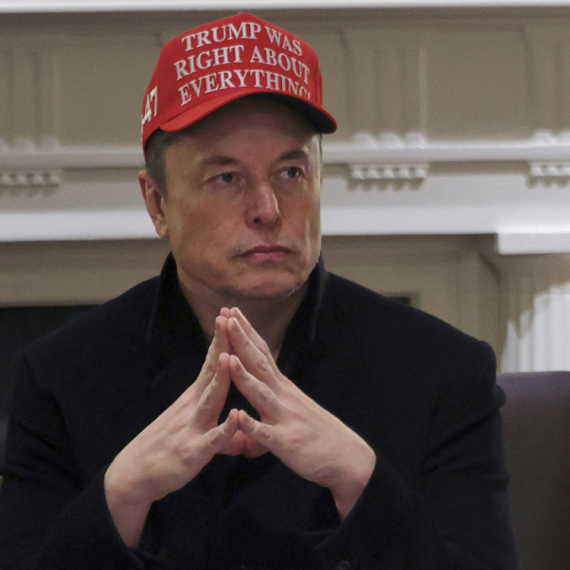 Top Secret: Otkriveno šta je Mask zapisao na sastanku, sada ga ismevaju FOTO