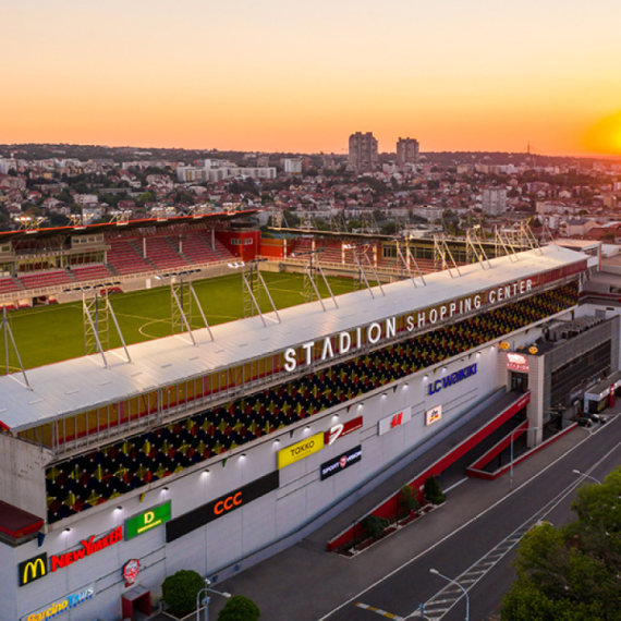 Alisa te vodi od Stadiona do Diznilenda FOTO
