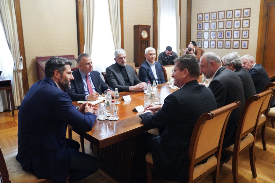 Šapić i poslanik Žilmar Tato: Priznanje Beogradu, prvom milionskom gradu koji je uveo besplatni prevoz
