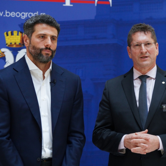 Šapić i poslanik Žilmar Tato: Priznanje Beogradu, prvom milionskom gradu koji je uveo besplatni prevoz