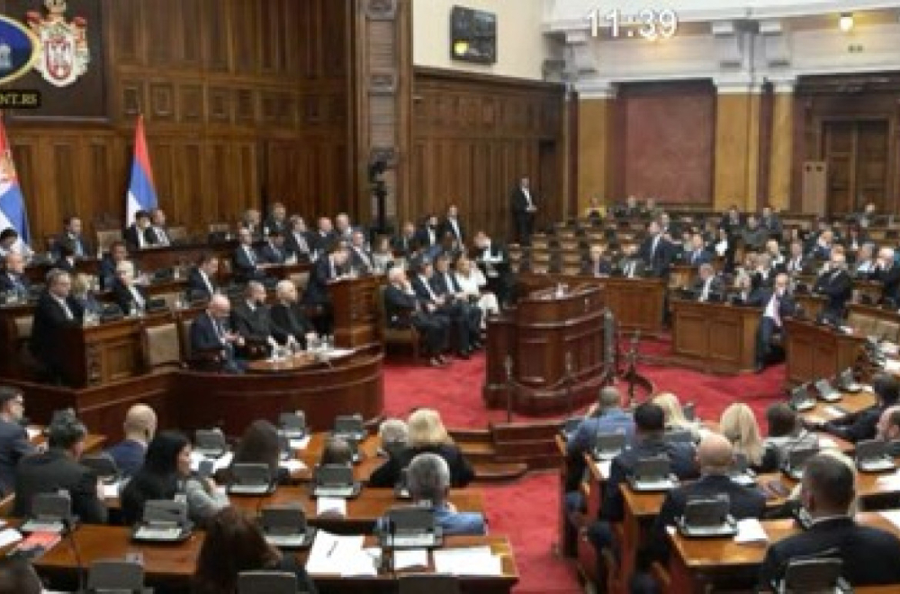 Oglasio se Dejan Vuk Stanković nakon što mu je pozlilo na sednici Skupštine