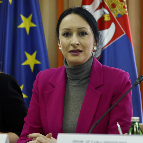 Ko je Jelena Žarić Kovačević – ministarka za brigu o porodici i demografiju? FOTO