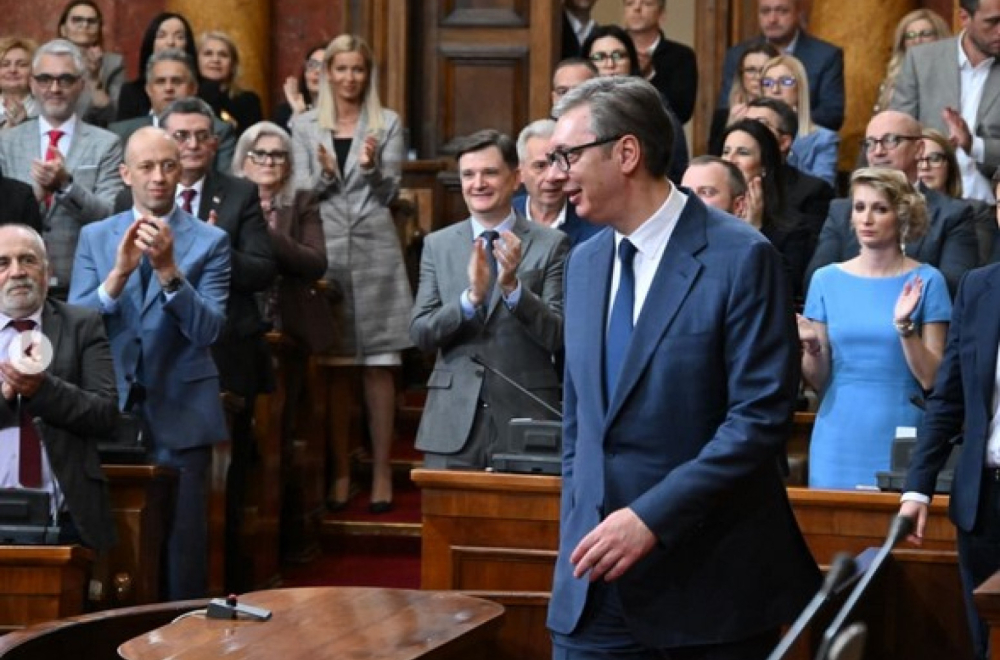 Vučić čestitao izbor nove Vlade, Macutu poručio: Učinite sve što možete da zemlju vratite na put uspeha FOTO