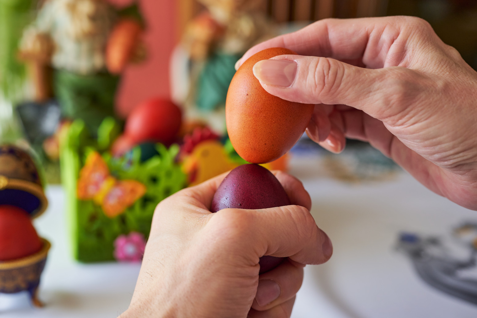 Da razjasnimo jednom za svagda: Kako se kaže – Vaskrs ili Uskrs?