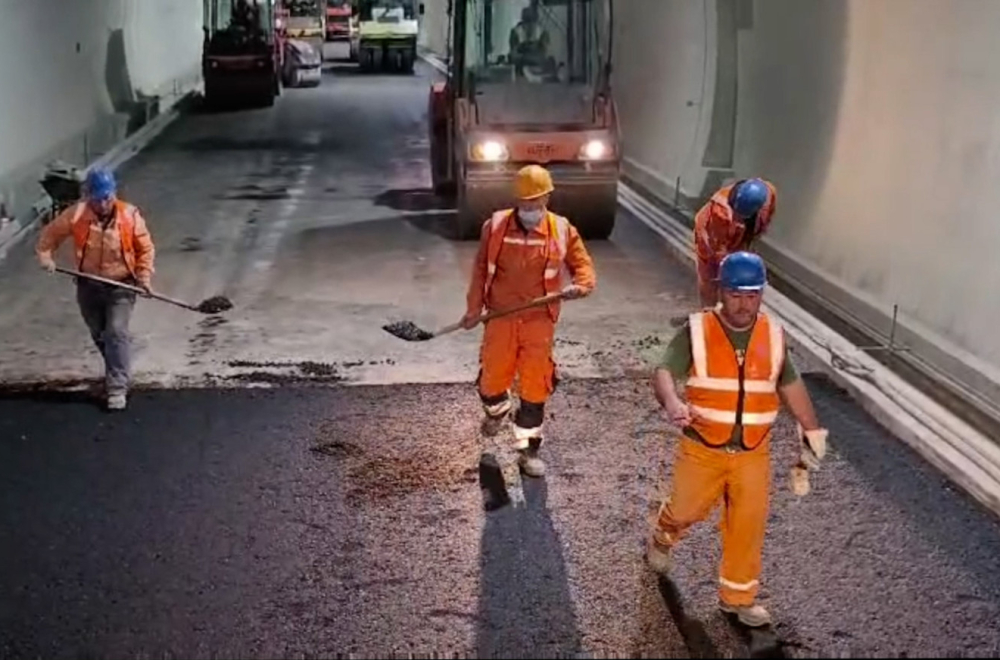Vreo asfalt već zamirisao u tunelu Munjino brdo FOTO