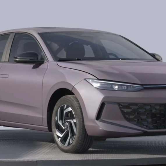 Kina ima sve: Pogledajte novu Volkswagen limuzinu FOTO