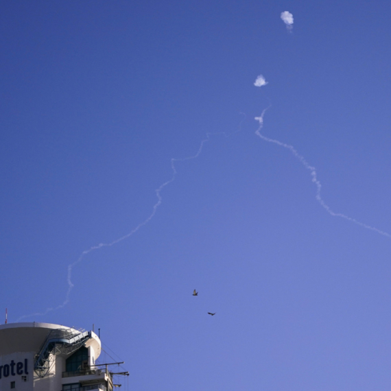 Lansirana balistička raketa: Pogođen Tel Aviv VIDEO