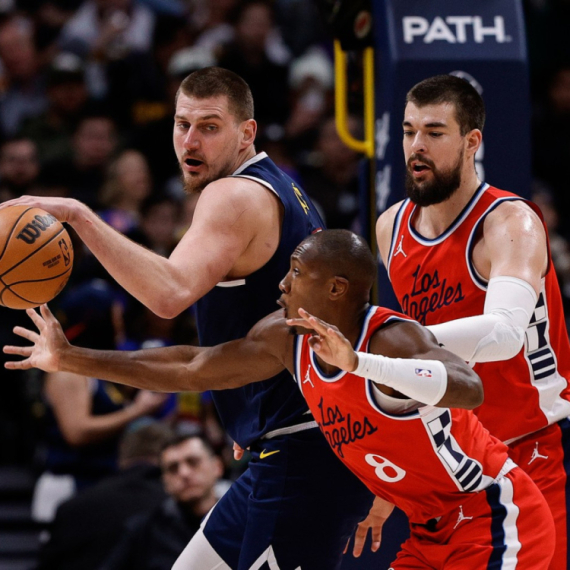 NBA spektakl: Jokićev Denver i Bogdanovićevi Klipersi, Dončić opet na Minesotu – na Istoku "gori"
